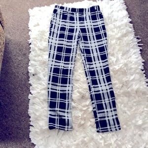 Black patterned leggings